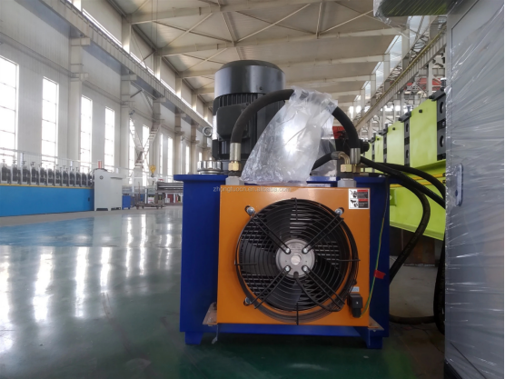 Type A Roof Deck rolling forming machine