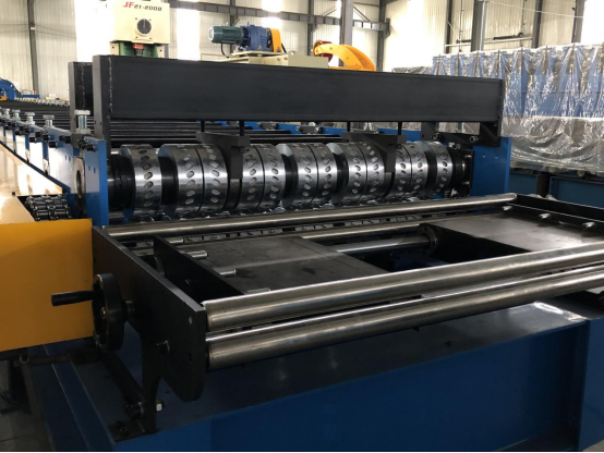 Type A Roof Deck rolling forming machine