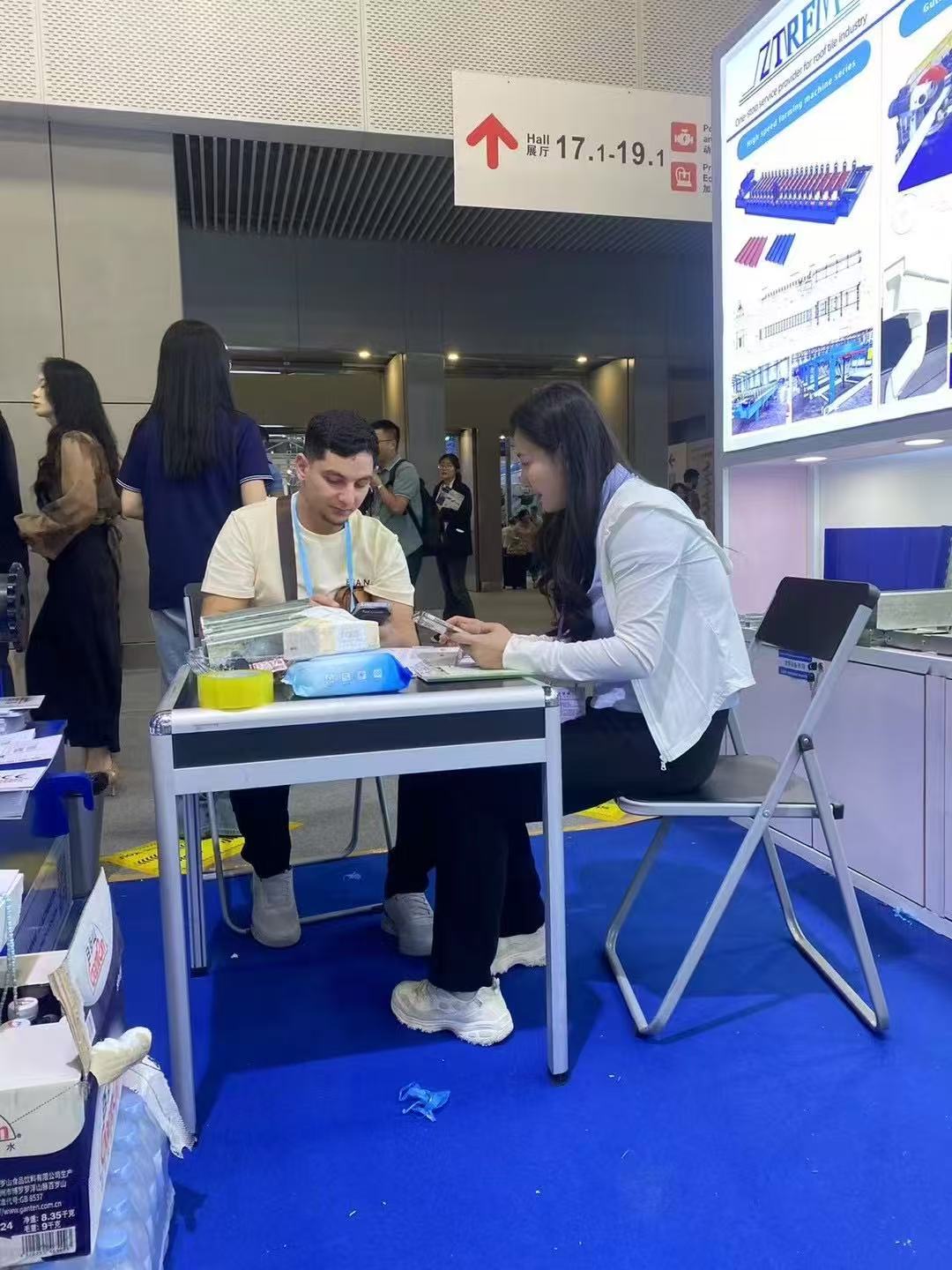 The Canton Fair is in full swing! Our colleagues at the booth are bustling with activity