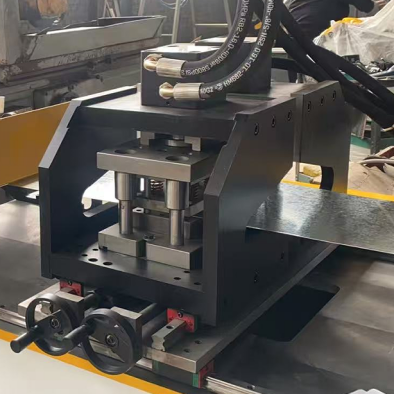 Fully Automatic Tracking Servo Shearing M-shaped Keel Machine Fully Automatic Tracking Servo Shearing M-shaped Keel Machine