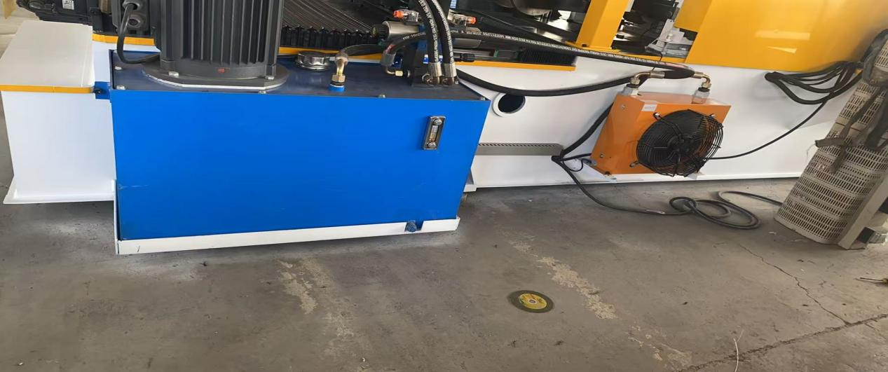 Fully Automatic Tracking Servo Shearing M-shaped Keel Machine Fully Automatic Tracking Servo Shearing M-shaped Keel Machine