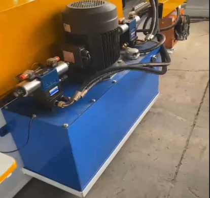 Fully Automatic Tracking Servo Shearing M-shaped Keel Machine Fully Automatic Tracking Servo Shearing M-shaped Keel Machine