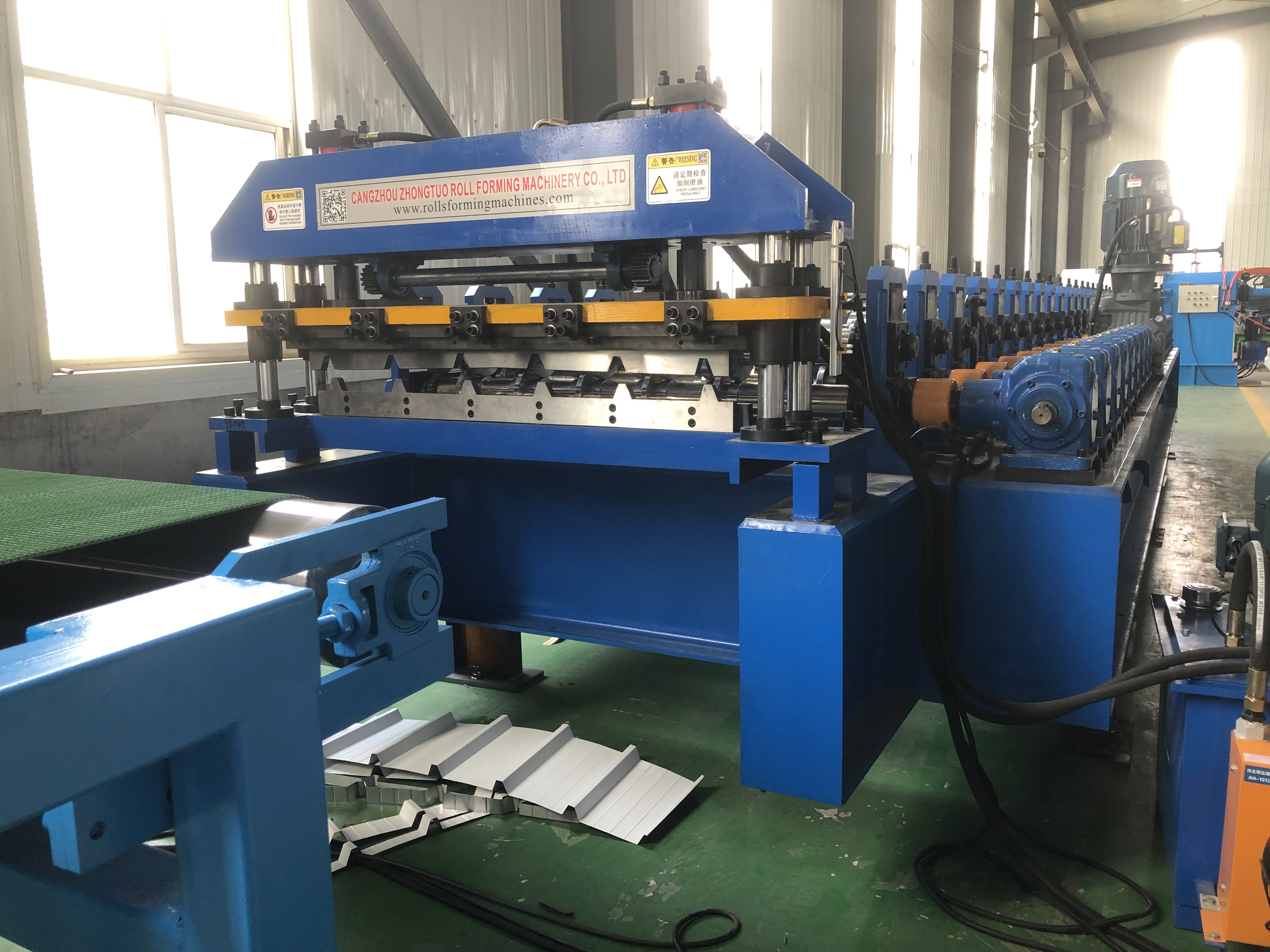 Best&Reliable Supplier Roofing Sheet roll forming machine