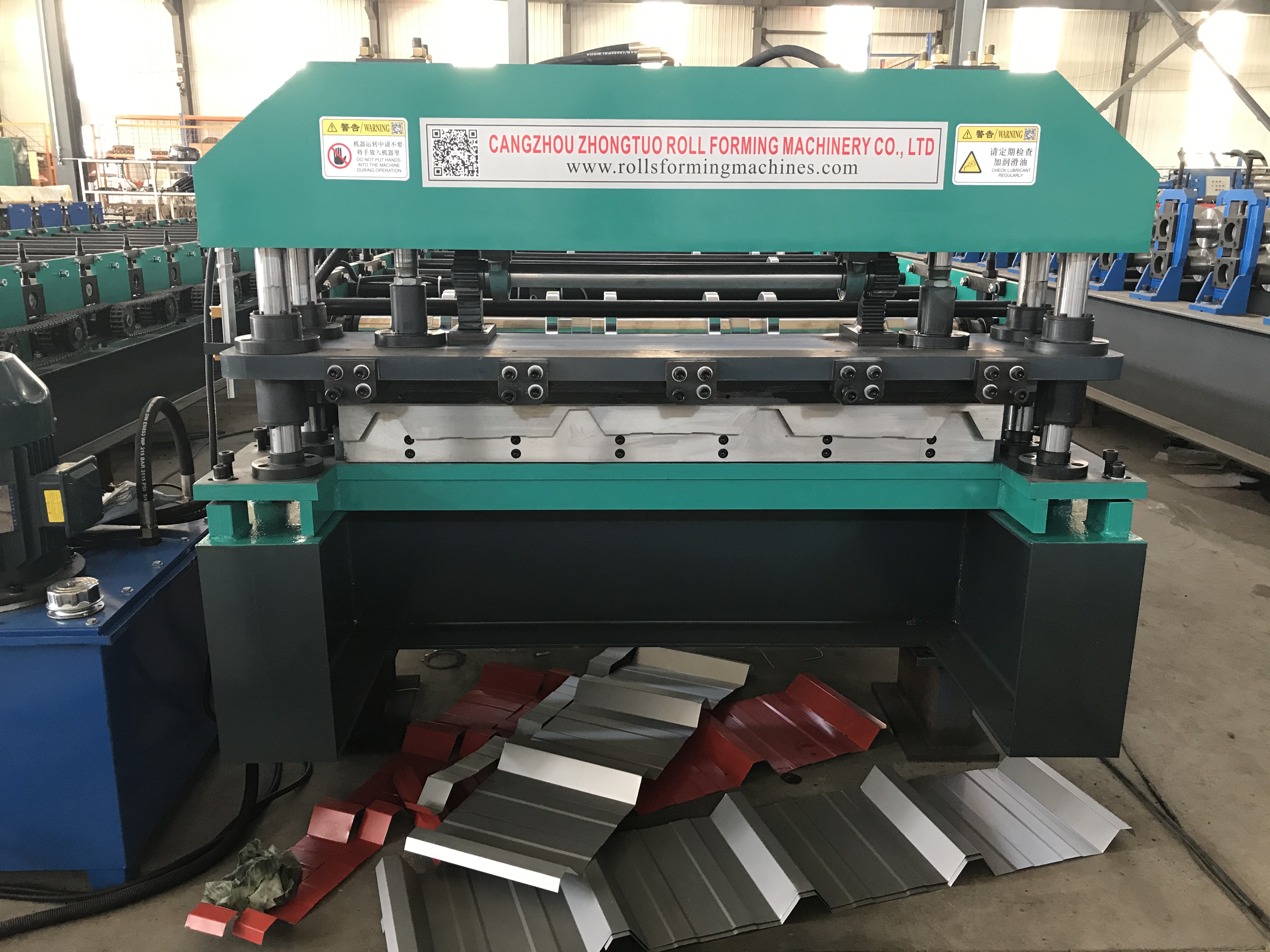Peru PV4&PV6 PPGI GI roofing sheet roll forming machine