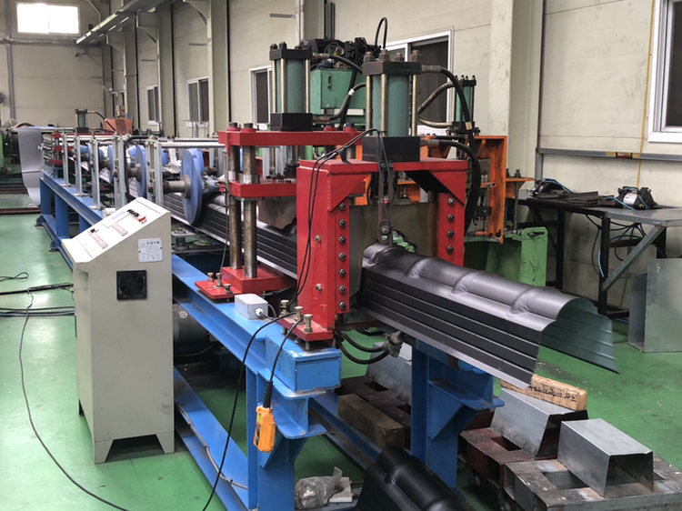 Roofing Sheet Ridge Cap Roll Forming Machine