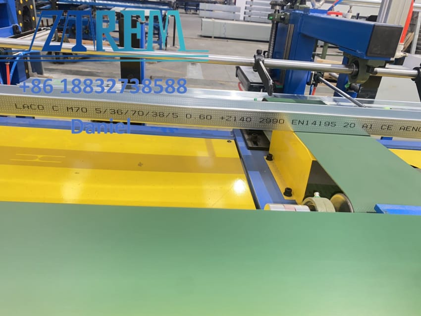 ZTRFM Automatic change width C stud U track keel making machine